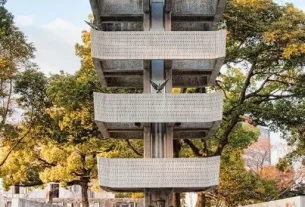 Exploring the Hiroshima Peace Park