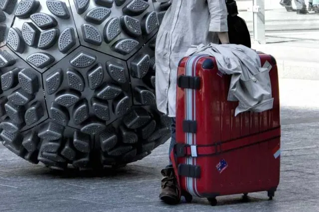 Our 15 top travel budget tips to save you money