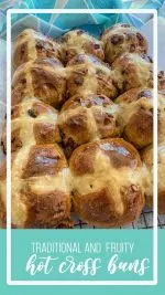 Traditional hot cross buns
